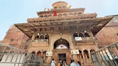 UP News: न्यायाधीश ने पुलिस की लापरवाही पर जताई नाराजगी, बांके बिहारी मंदिर मामले में तत्काल FIR दर्ज करने का आदेश